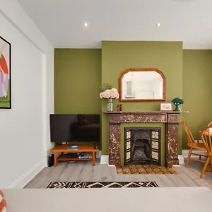 Number7, 3 Minutes To The Beach, Super King Beds, Part Of Burlington-escapes Apartment Brighton